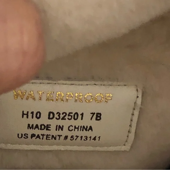 NWT Cole Haan NIKE Air Michelle Shearling Boots Waterproof suede Lamb sheep fur - Picture 14 of 14